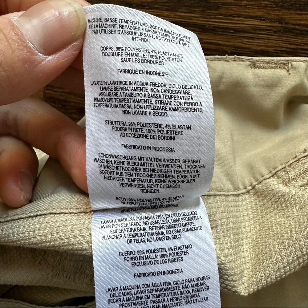 Columbia Women's Beige Cargo Shorts size 8 6L - Picture 11 of 14
